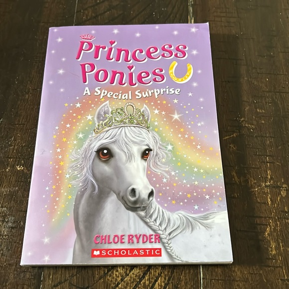 Scholastic Other - 💙3/$15🆕Princess Ponies A Special Surprise by Chloe Ryder